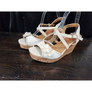 Jellypop Park Beige/Cream Lace & Canvas Cork Wedge Sandal Sz. 10M